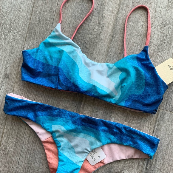 Billabong Other - 🔥🔥BILLABONG - REVERSIBLE TRIP BIKINI SET🔥🔥